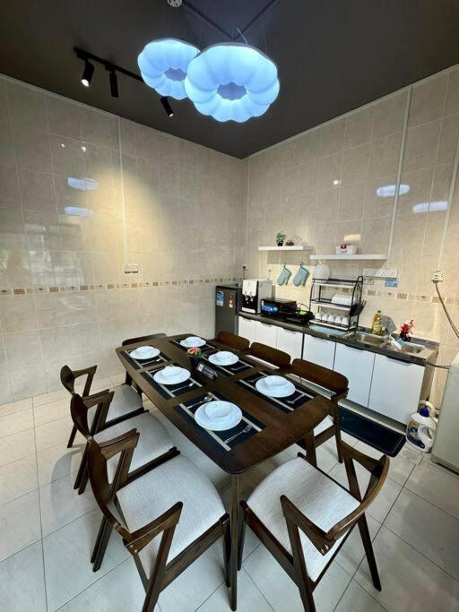 Cozy Holiday Home Karaoke Bbq Bukit Indah Jb Johor Bahru Exterior foto